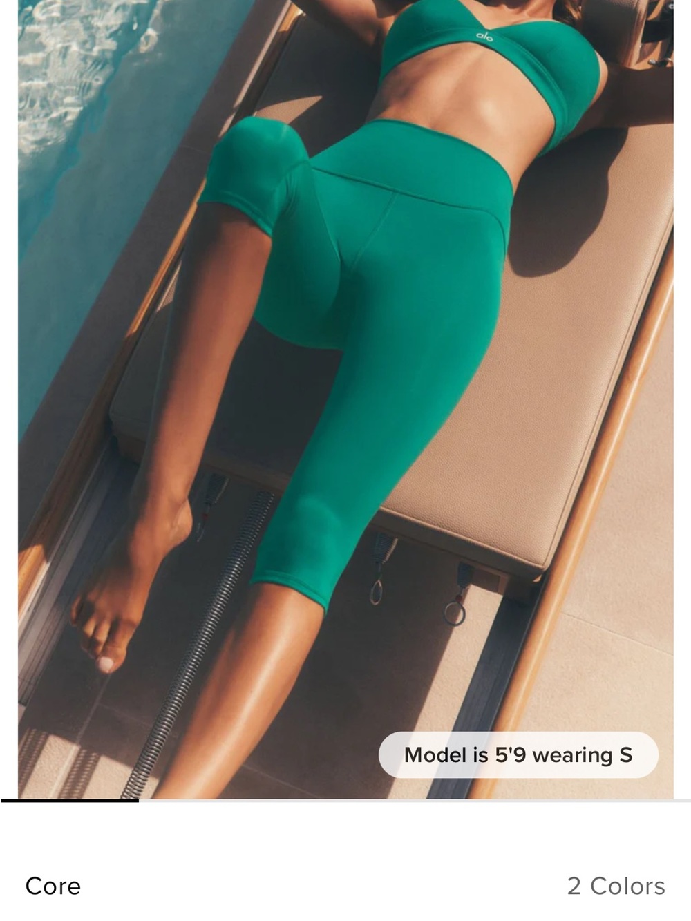 ALO Yoga Emerald Isle Capri Leggings  NWT  .price is firm !